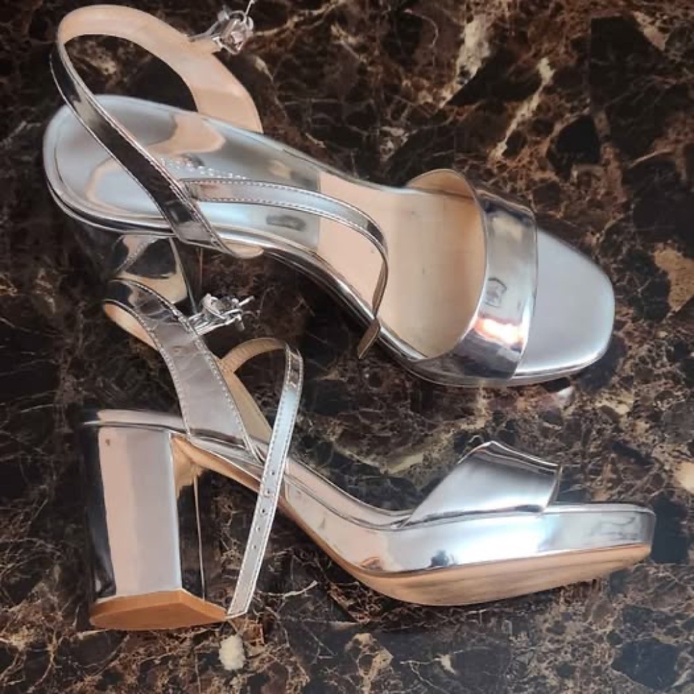 Zara Basic Collection Silver Slingback Heels - image 5
